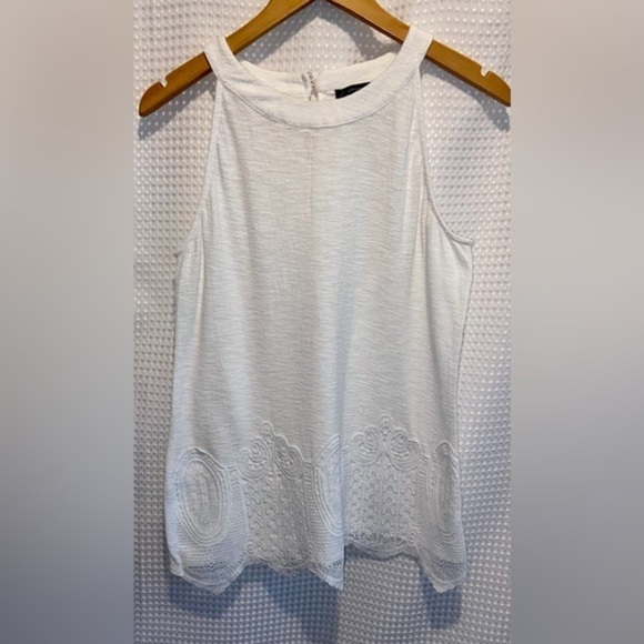 Women’s Anthropologie Adrianna Papell GAUZY CREPE CROCHET HALTER TOP Sz medium - Picture 3 of 15
